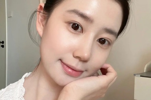 继岳云鹏后 向佐也说了娱乐圈的一些事情关晓彤也没逃过
