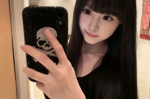 妖股国晟科技午后突然闪崩一度触及跌停!“半年内都不会卖”的鑫多多悄然撤退一季度套现约5000万元 背后“烟团”也在减持“互联网割韭菜战法”再现江湖? 妖股国晟科技午后突然闪崩一度触及跌停!“半年内都不会卖”的鑫多多悄然撤退一季度套现约5000万元 背后“烟团”也在减持“互联网割韭菜战法”再现江湖?
